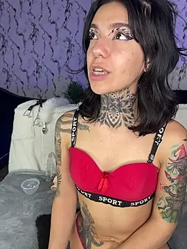 Lunai_gh – Live XXX-chat