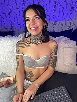 Lunai_gh Chat XXX in diretta