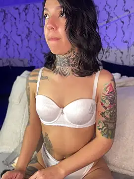 Онлайн чат XXX Lunai_gh