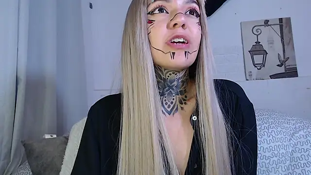 Lunai_ghn Webbikameraesitys