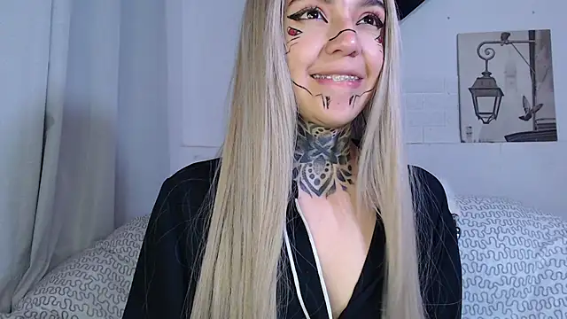 Chat XXX ao vivo de Lunai_gh