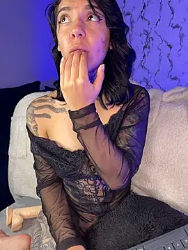 Онлайн чат XXX Lunai_gh