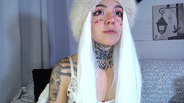 Lunai_gh Chat XXX in diretta