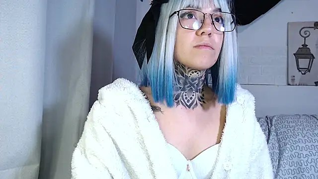 Chat +18 de Lunai_gh ao vivo