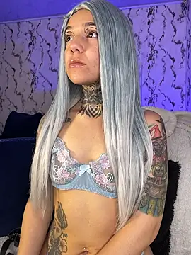 Lunai_gh – Live XXX-chat