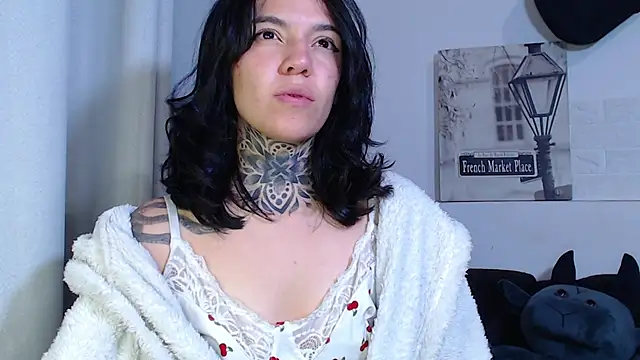 Chatroom XXX en direct de Lunai_gh
