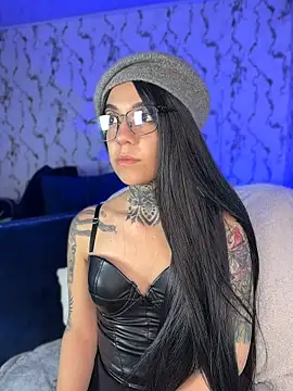 XXX chat uživo modela Lunai_gh