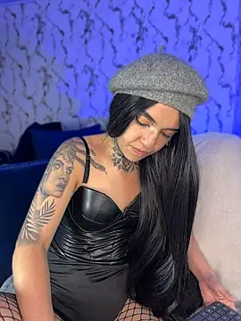 Chat XXX ao vivo de Lunai_gh