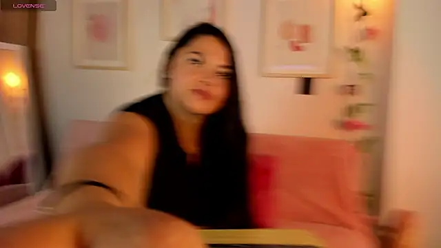 MariaIsabel__ Adlı Modelin Canlı XXX Sohbeti