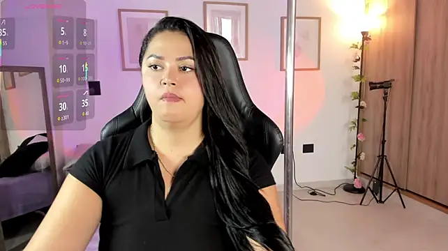 MariaIsabel__ Adlı Modelin Canlı XXX Sohbeti