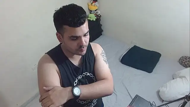 Вебкам-шоу LatinBearX