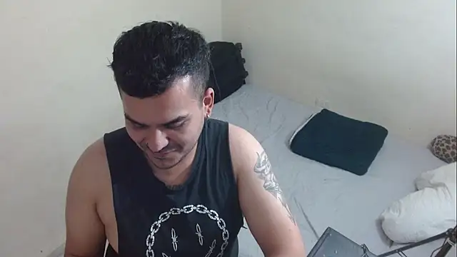 Show de LatinBearX na webcam