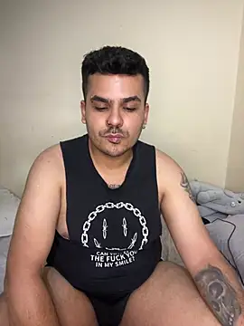LatinBearXn Webbikameraesitys