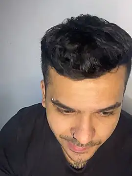 LatinBearX Webcam Show