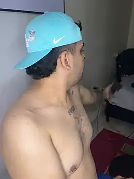 LatinBearX Webcam Show