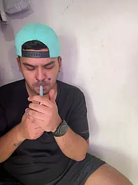 LatinBearX Webcam Show