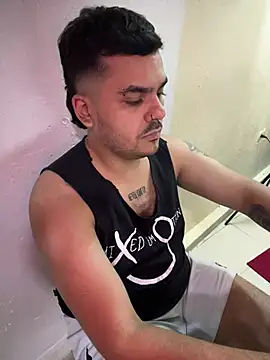 LatinBearX Webcamshow