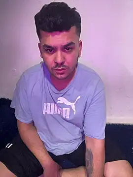LatinBearX Webcam Show