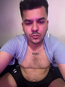 LatinBearX Webcamshow