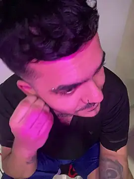 LatinBearX Webcamshow
