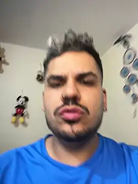 LatinBearXn Webbikameraesitys