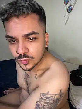 LatinBearX Pertunjukan Webcam