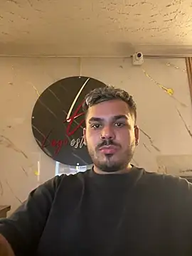 عرض كام LatinBearX