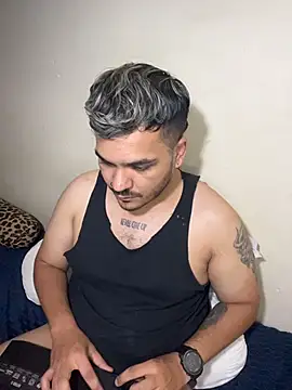 Show de LatinBearX na webcam