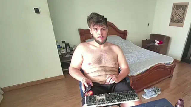 הופעת וובקאם של lipzard