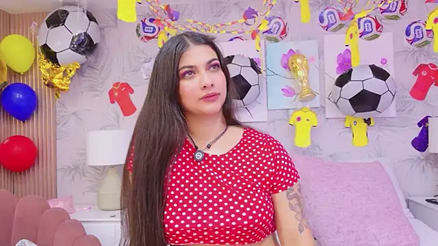 Chat +18 de EvahRosse ao vivo