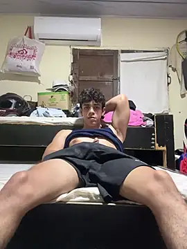 valdren_vylord Show Webcam