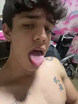 Show modela valdren_vylord na web-kameri