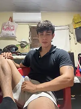 valdren_vylord Adlı Modelin Web Kamerası Şovu