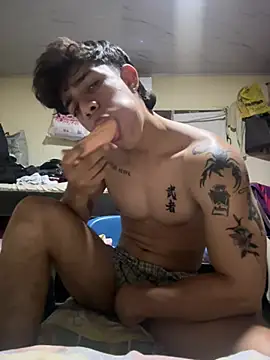 valdren_vylord Show Webcam