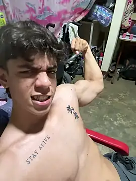 valdren_vylord Show Webcam
