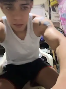 valdren_vylord Pertunjukan Webcam