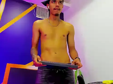 Вебкам-шоу tayson_rigs