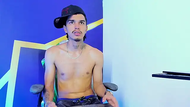 Show de tayson_rigs na webcam