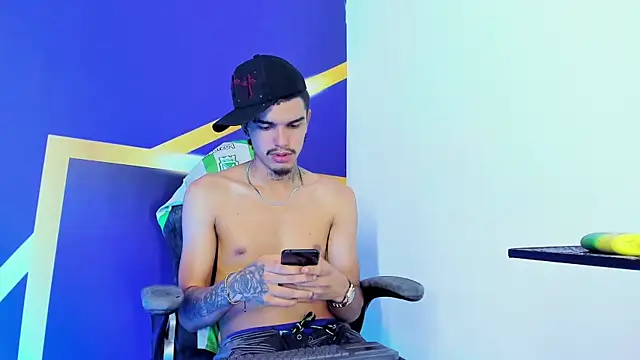 Show de tayson_rigs na webcam
