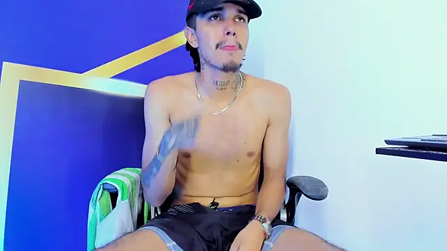 Show de tayson_rigs na webcam