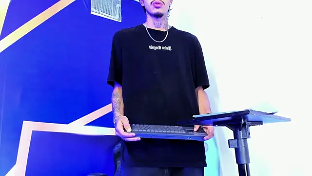 Вебкам-шоу tayson_rigs