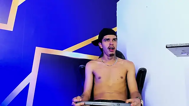 tayson_rigsn Webbikameraesitys