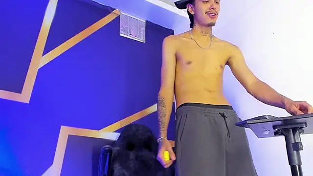 โชว์เว็บแคมของ tayson_rigs
