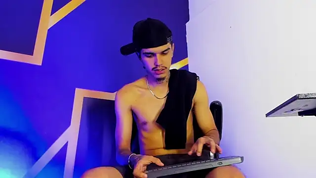 tayson_rigs webcam show