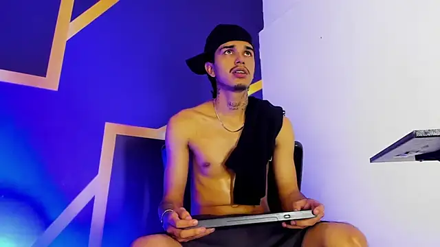 tayson_rigs Webcamshow
