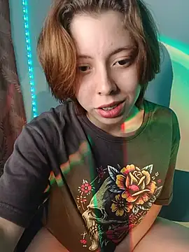 צ'אט XXX בשידור חי של Alma_44