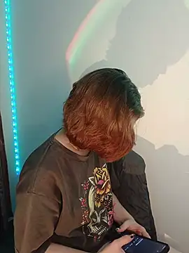 Alma_44のライブXXXチャット