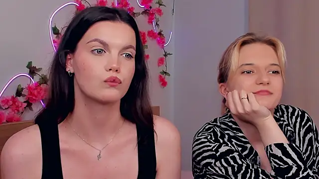 AleshaDuten Webbikameraesitys