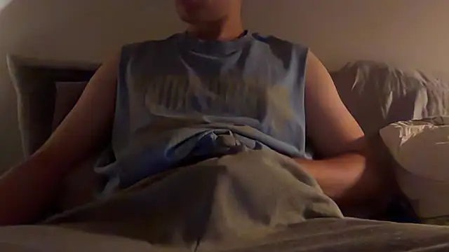 thatguy02020 Webcam show