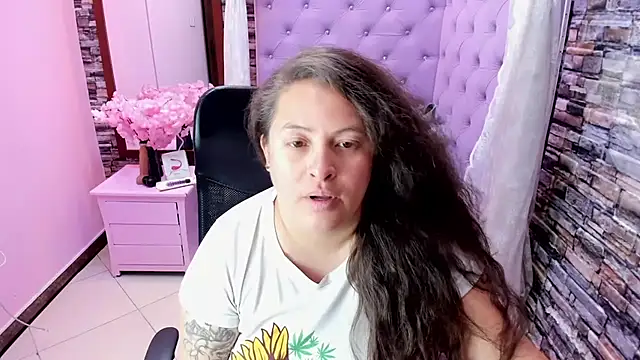 SaraThonson_ élő XXX-chatje